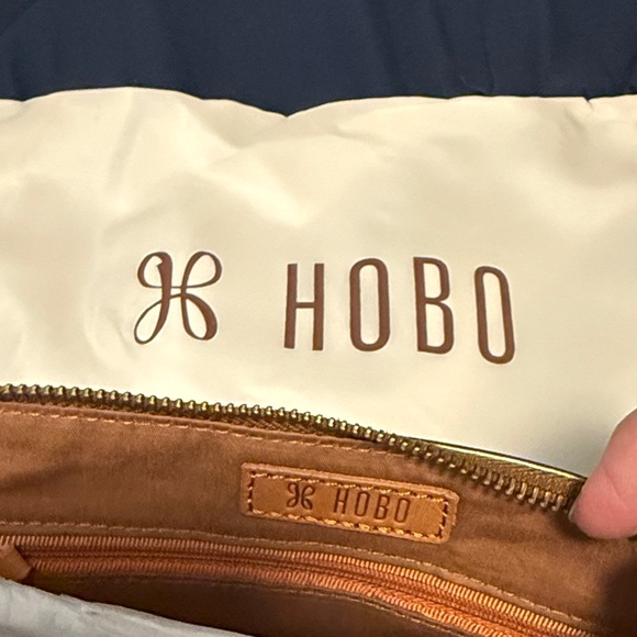 HOBO Metallic Gold Wristlet - Picture 6 of 8